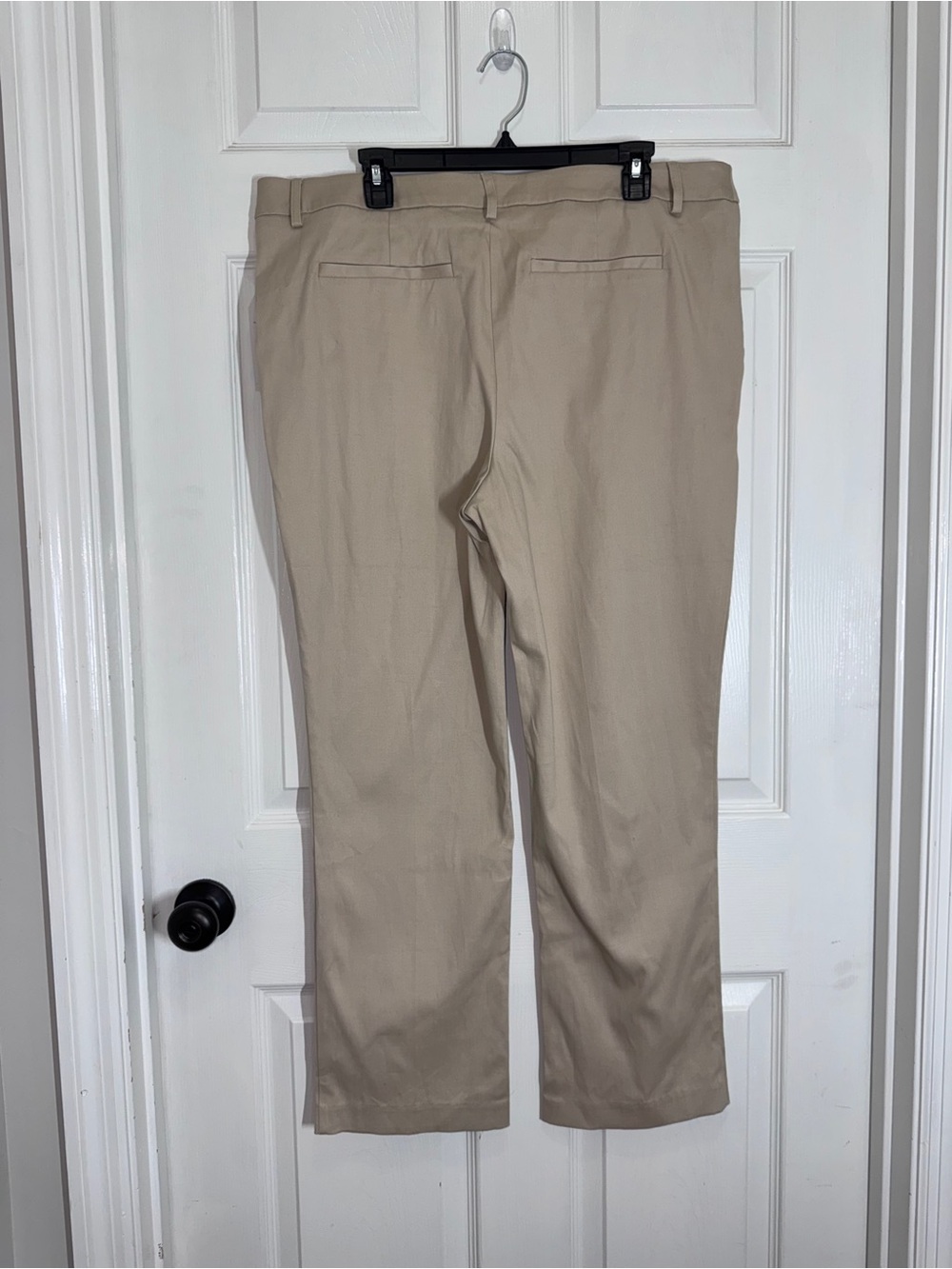 Time and Tru Beige Khaki Straight Leg Flat-Front Pants size 16 NWT - Picture 10 of 12
